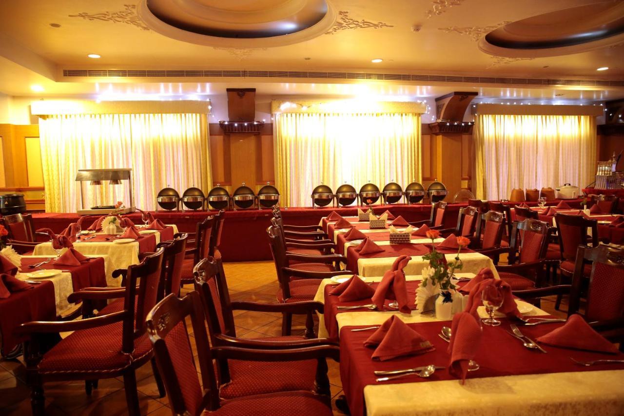 Joys Palace Hotel Thrissur Dış mekan fotoğraf
