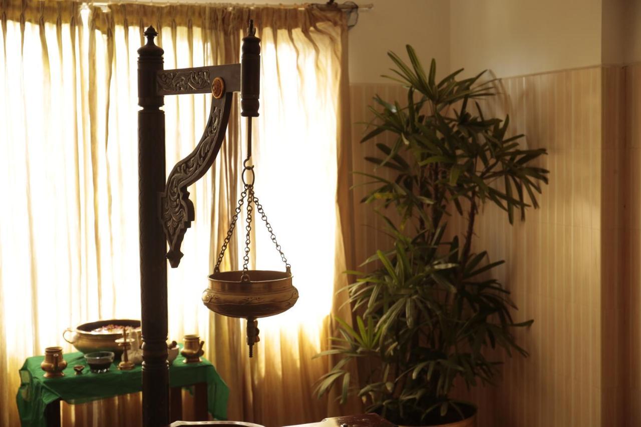 Joys Palace Hotel Thrissur Dış mekan fotoğraf