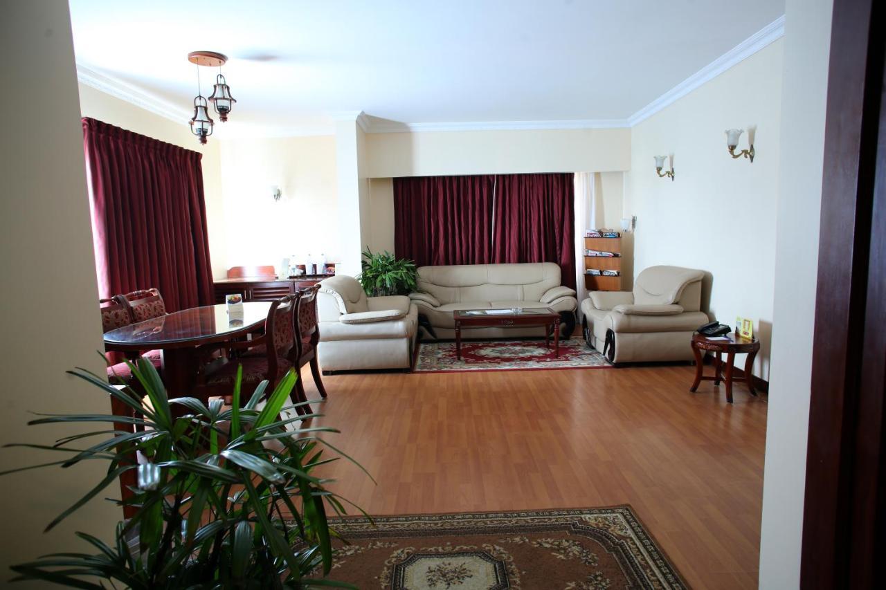 Joys Palace Hotel Thrissur Dış mekan fotoğraf